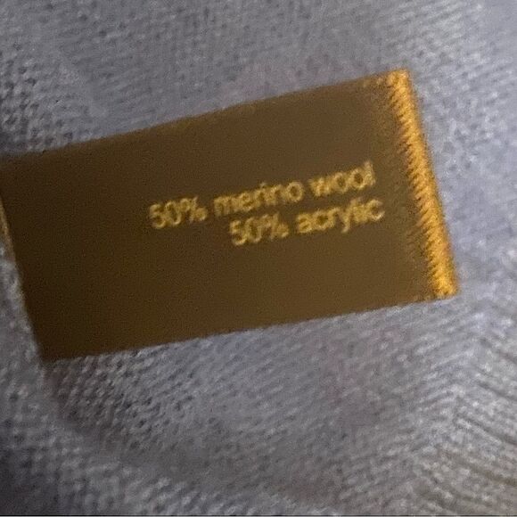 The Limited Merino Wool Blend Lightweight V-Neck Sweater Royal Blue Size Medium - Picture 5 of 5